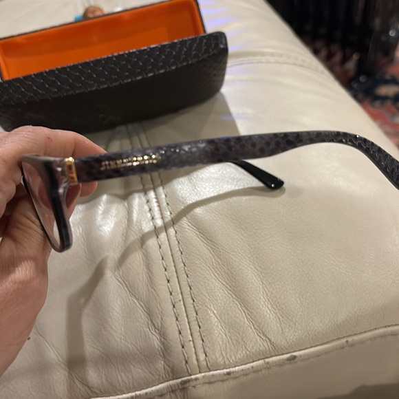 Frame - Picture 3 of 8